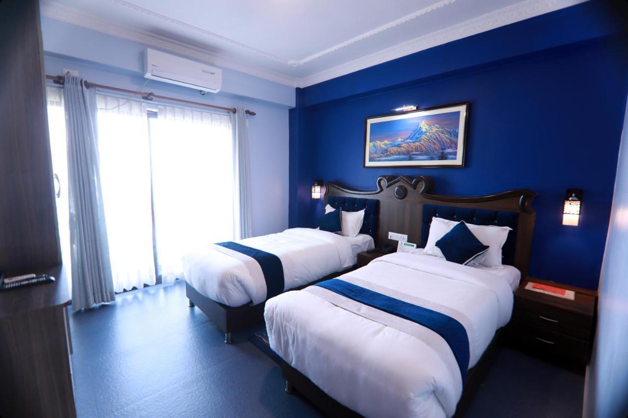 Hotel Task International Pokhara Extérieur photo